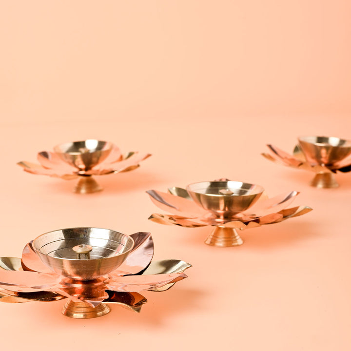 Kaashvi Metal Diyas (Set Of 4)